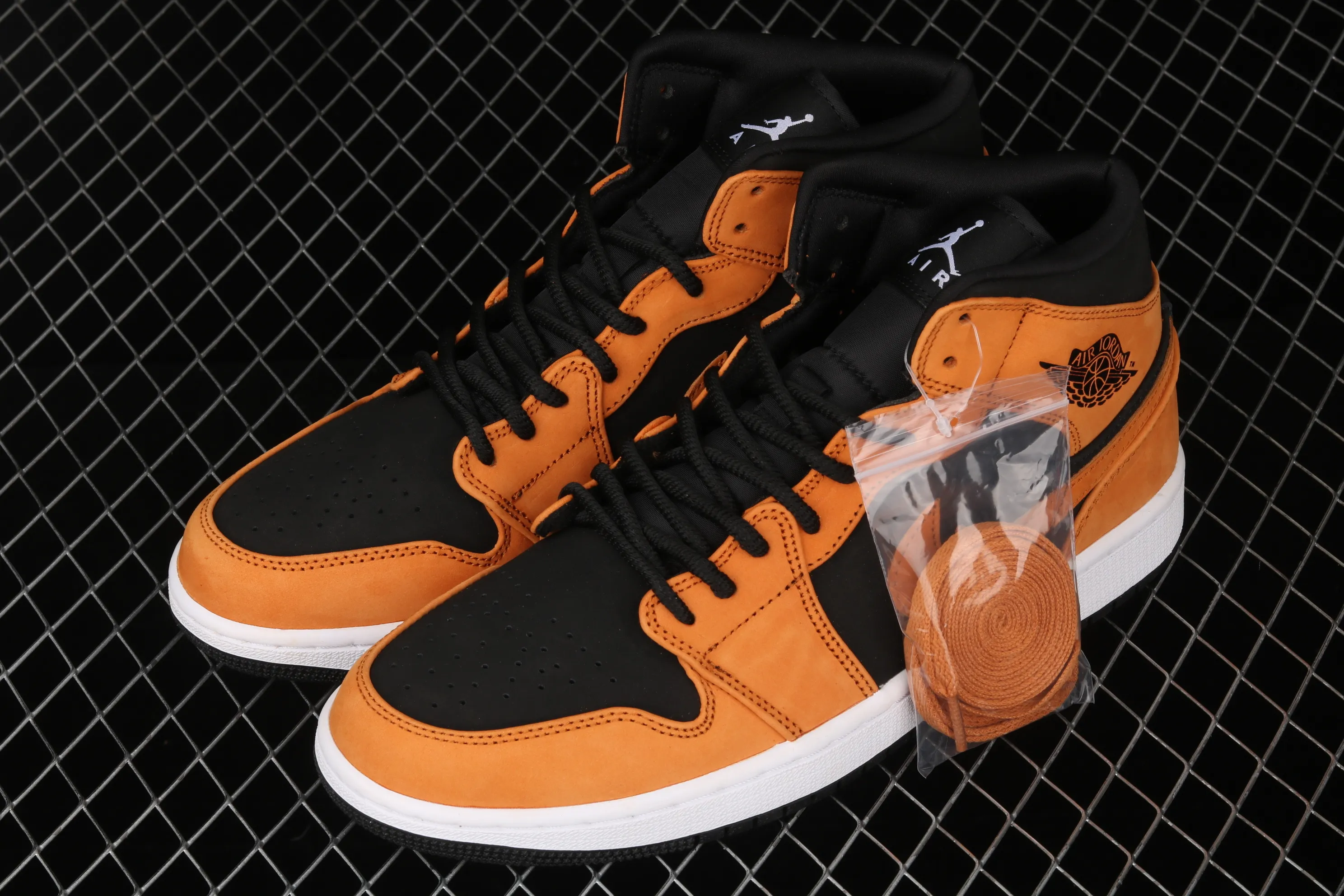 All categories Air Jordan Jordan series basketball shoes Air Jordan 1 Mid Air Jordan 1 Mid AJ1 Joe 1 wheat color China basketball shoes DB5453-700